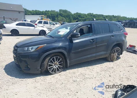 2018 Toyota Highlander Se z USA, uszkodzony, nr VIN 5TDJZRFH2JS810563